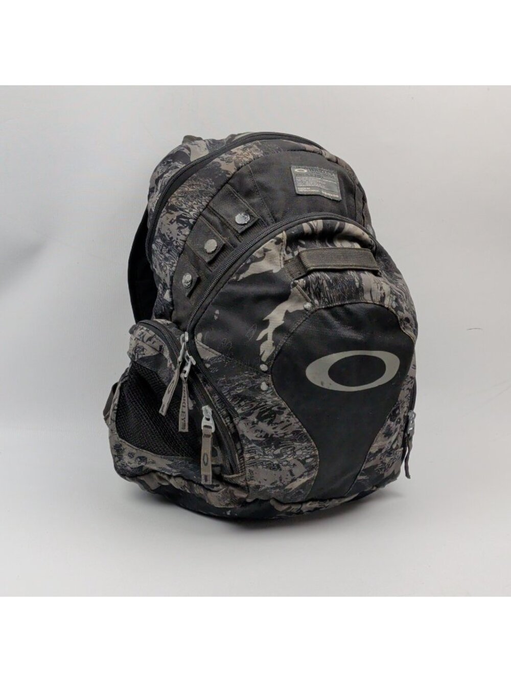 Vintage Y2K Oakley Backpack Tactical Gorpcore Industrial Camo Grunge Techwear